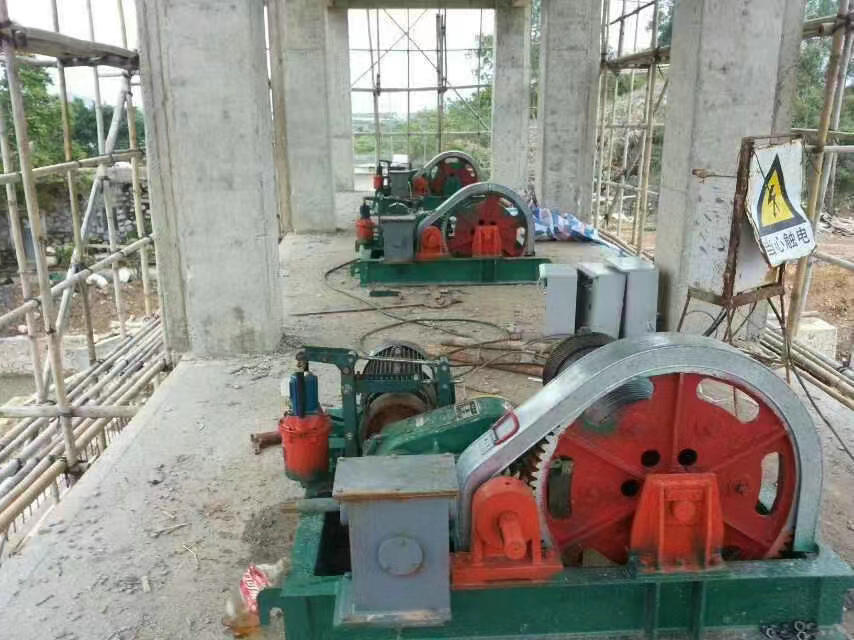 卷揚啟閉機
